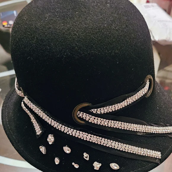 Accessories | Custom Made Elegant Black And Silver Womens  display picture 2